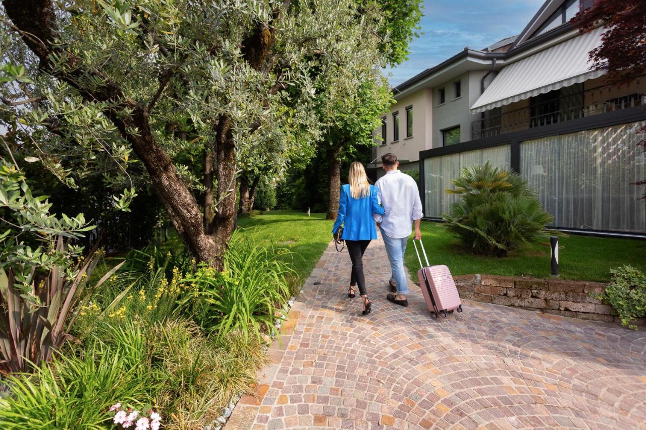 Like Home Boutique Hotel Azzano San Paolo エクステリア 写真
